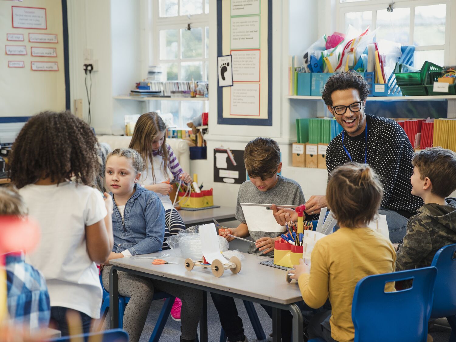 Building in Elementary Class with their Teacher