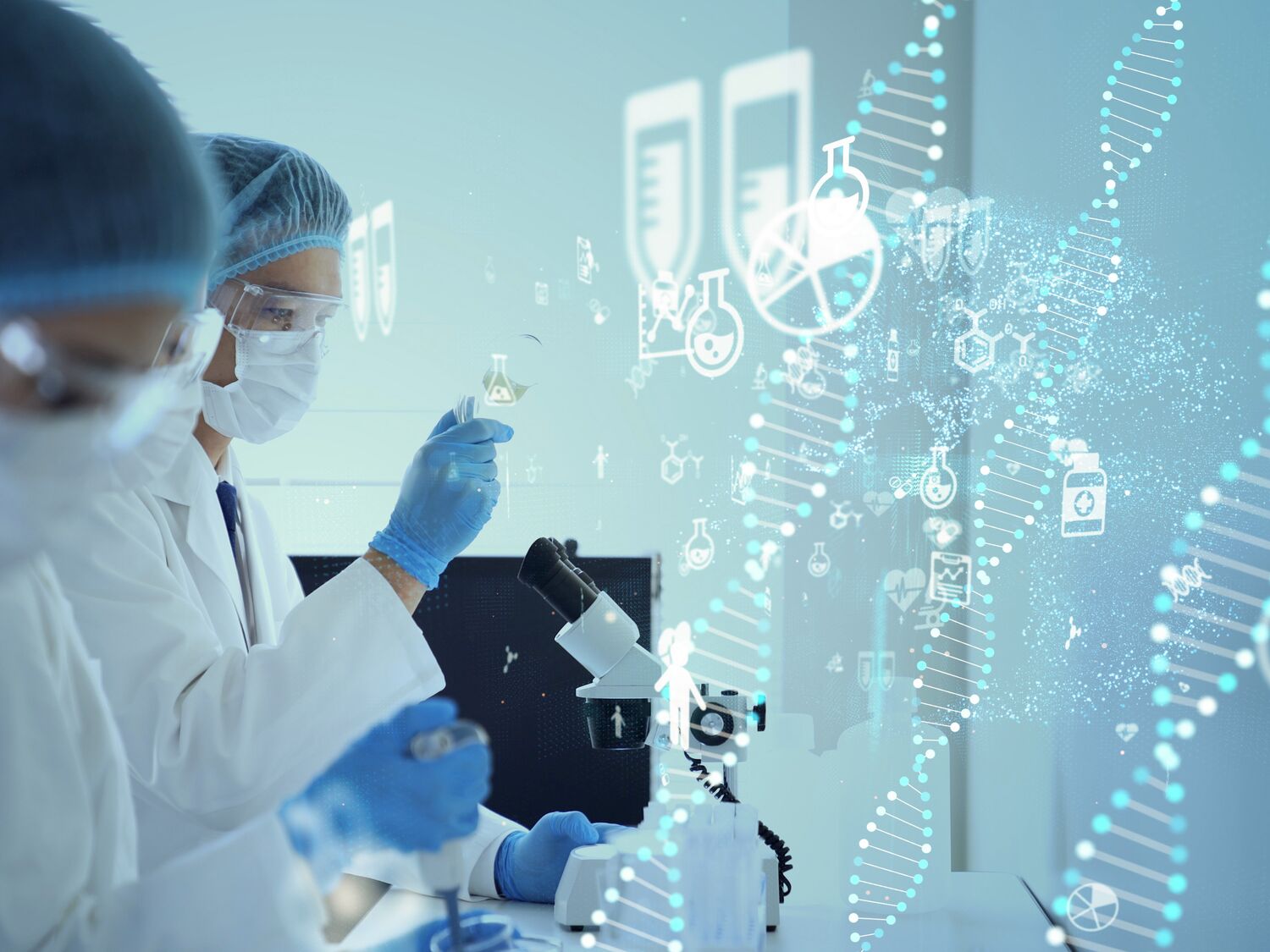 Two scientists in a lab.