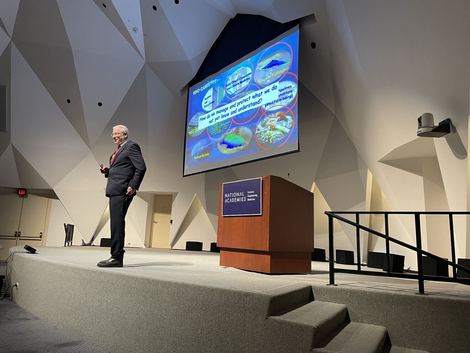 Larry Mayer speaking at 2026 Revelle Lecture