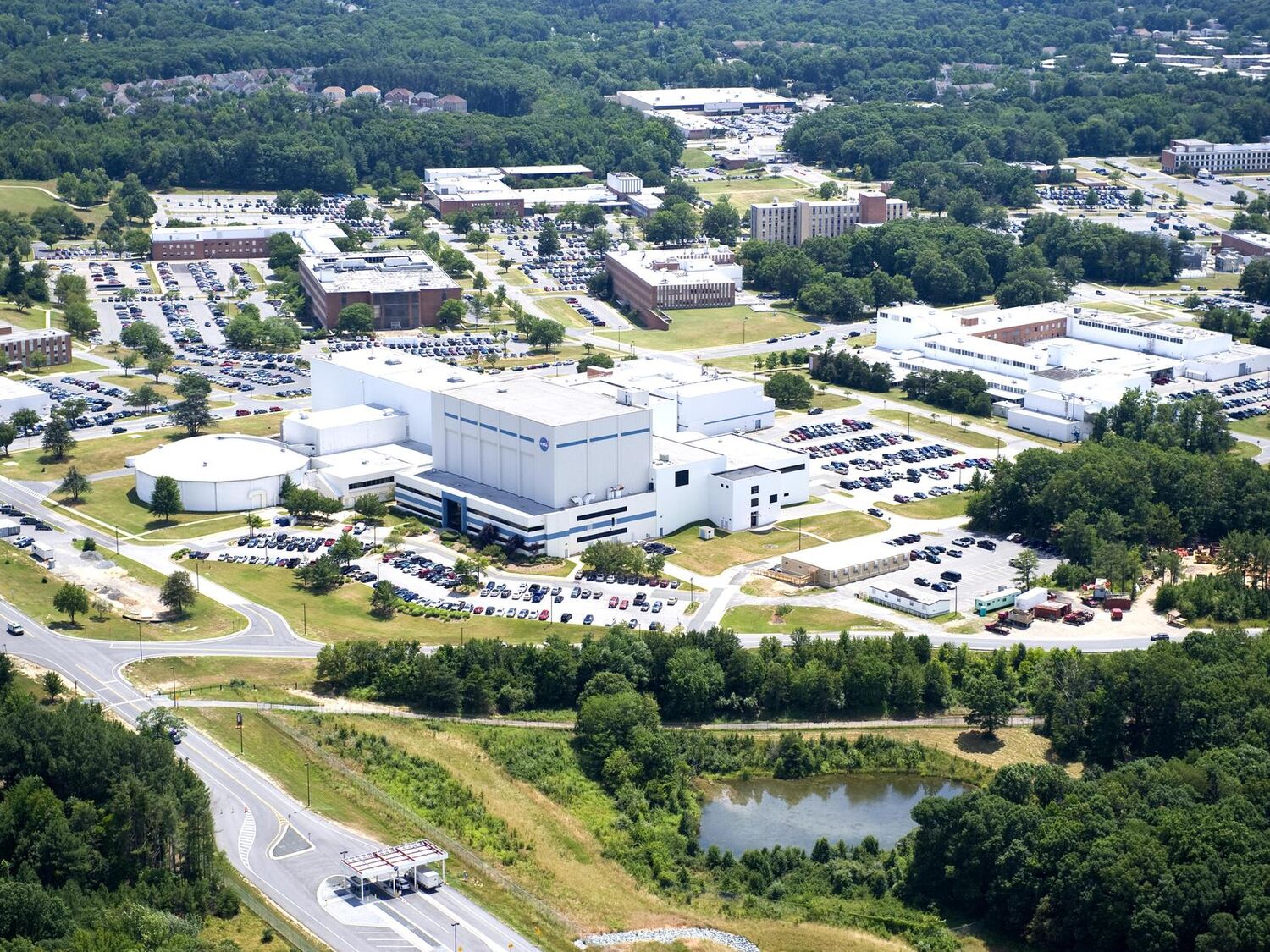 Aerial view of NASA's Goddard Space Flight Center in Greenbelt, Maryland, in 2010.

https://www.nasa.gov/image-detail/amf-gsfc_20171208_archive_e000542/