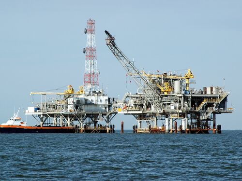 Gas Rig, Double Platform and Crewboat