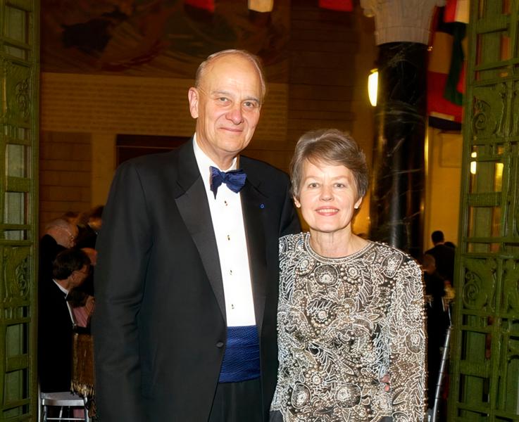 Bill and Anita at an NAE new member dinner.v2.jpg